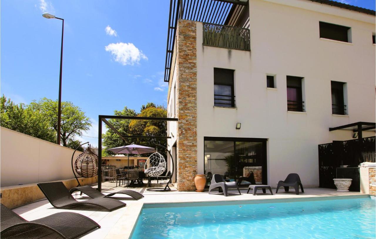 Amazing Home In Avignon With Kitchen Exteriör bild
