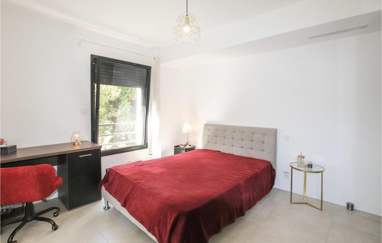 Amazing Home In Avignon With Kitchen Exteriör bild